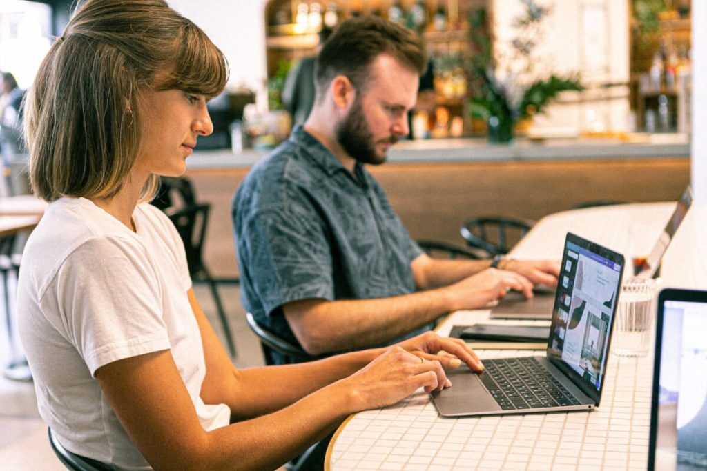 Solicita registro y documentación